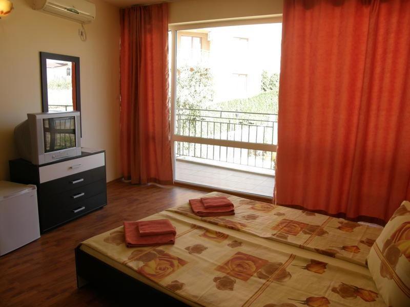 Family Hotel Dayana Beach 辛尼莫雷特 外观 照片