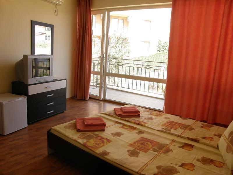 Family Hotel Dayana Beach 辛尼莫雷特 外观 照片
