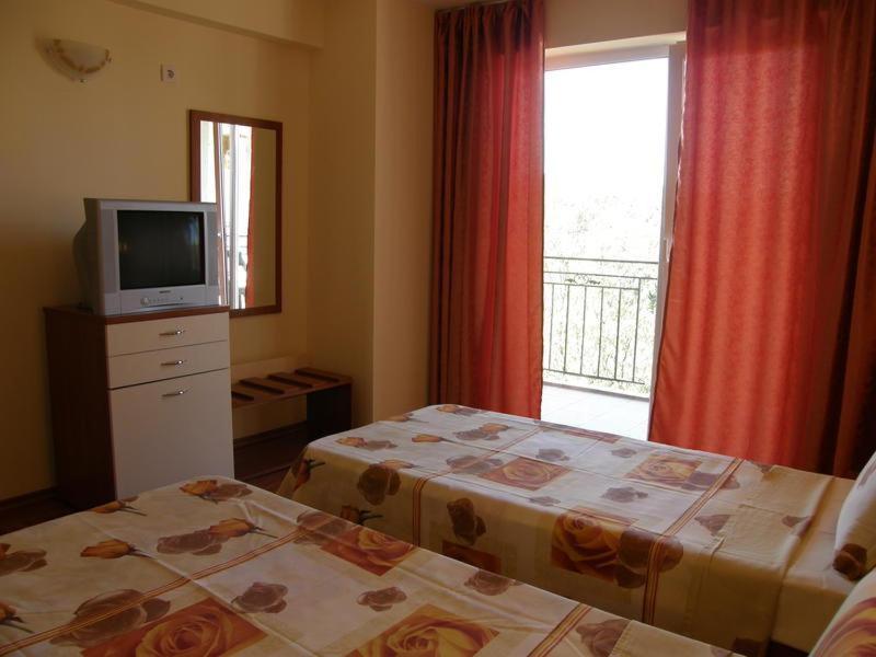Family Hotel Dayana Beach 辛尼莫雷特 外观 照片