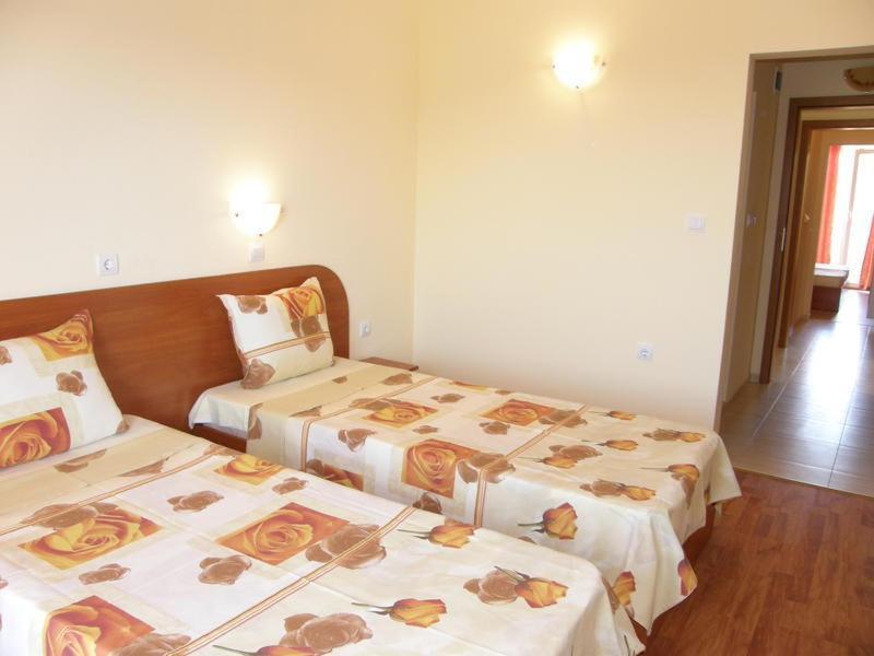 Family Hotel Dayana Beach 辛尼莫雷特 外观 照片