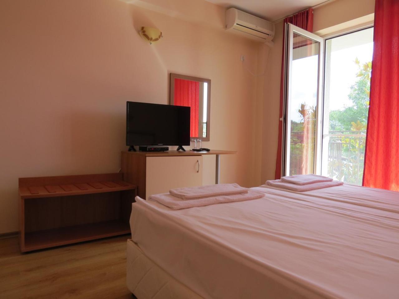 Family Hotel Dayana Beach 辛尼莫雷特 外观 照片