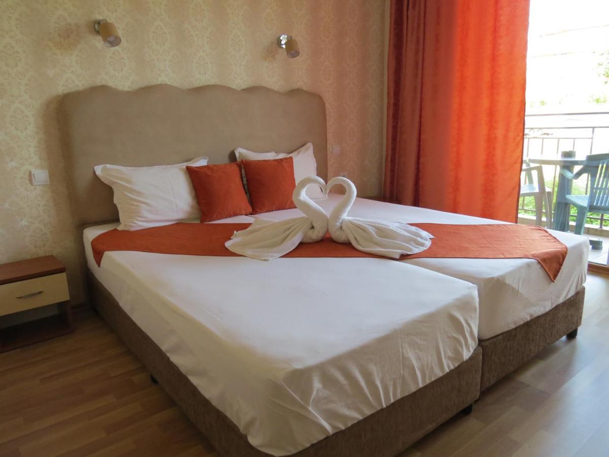 Family Hotel Dayana Beach 辛尼莫雷特 外观 照片